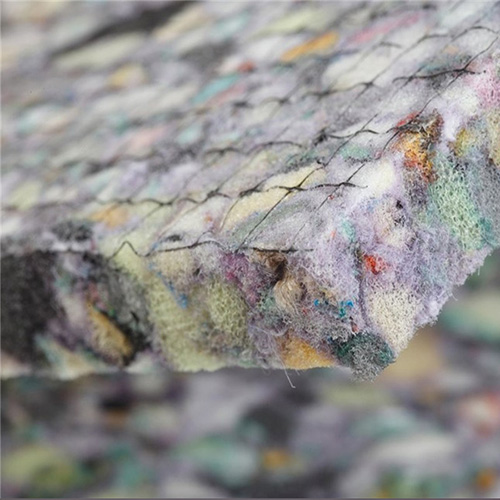 Plastic reinforcing mesh for sponge