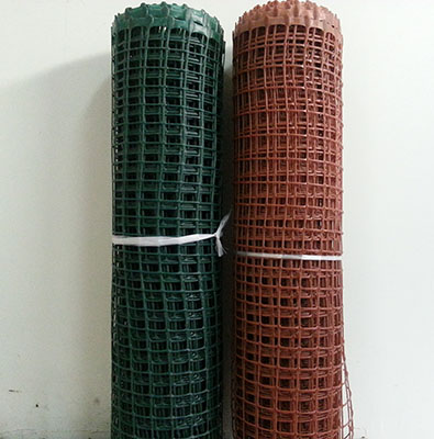 Green plastic garden fence is Beneficial for your garden