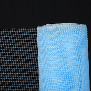 Plastic reinforcing mesh for sponge