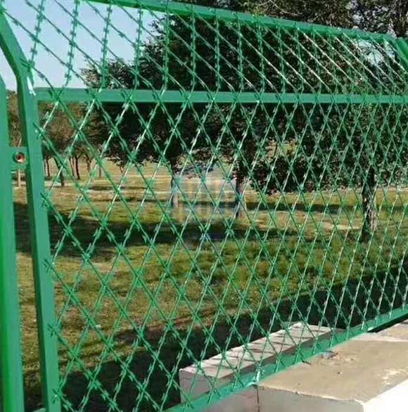 Welded Razor Wire Mesh Fence